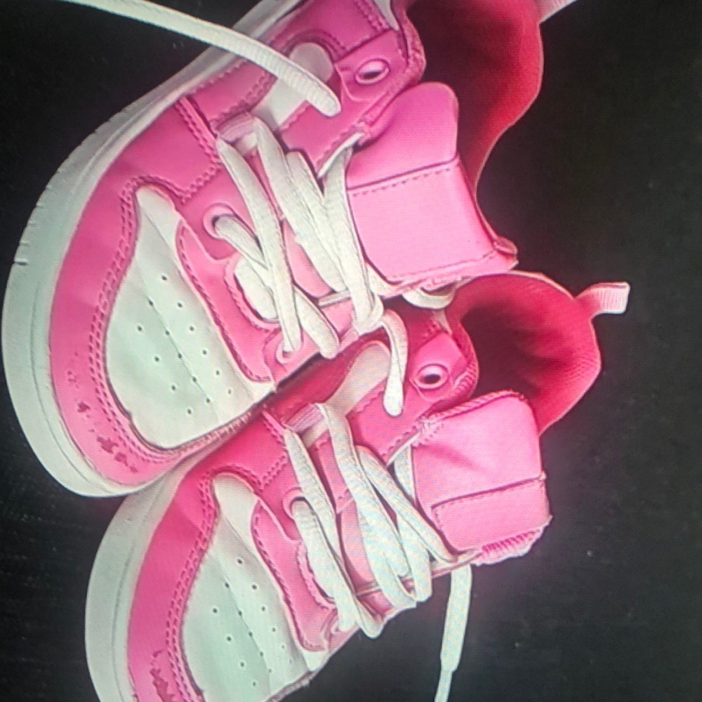 Girls size 12 Link sneakers pink and white